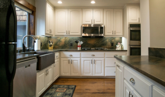 whitefacebuilders-DAVOS