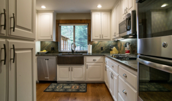 whitefacebuilders-DAVOS